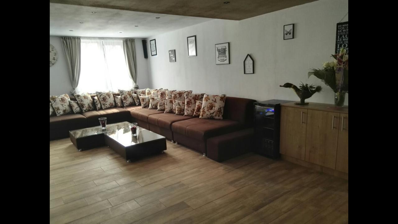 Vila Smiley Авріґ Екстер'єр фото